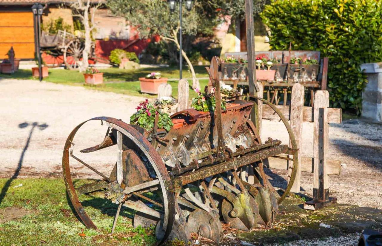 Agriturismo La Melazza Roma Exterior foto